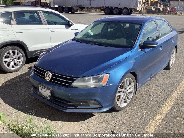 Volkswagen 2015 2015 3VW3A7AJ1FM409945 Image 2