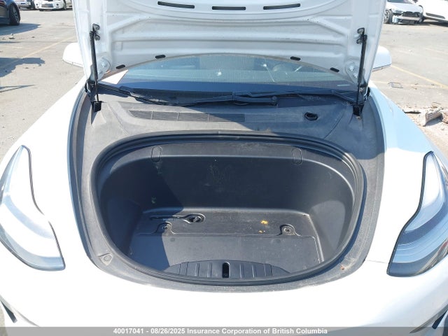 5YJ3E1EA6KF422882 Tesla MODEL 3