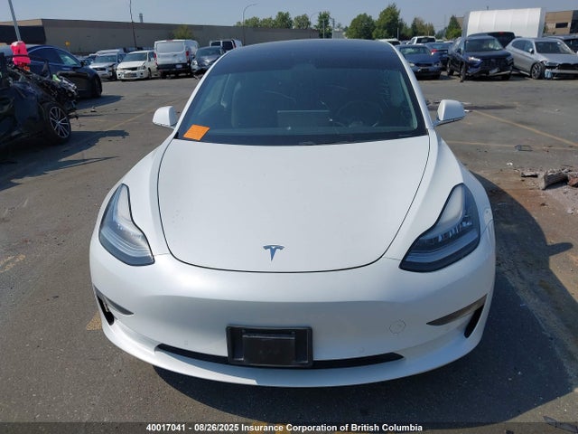 5YJ3E1EA6KF422882 Tesla MODEL 3