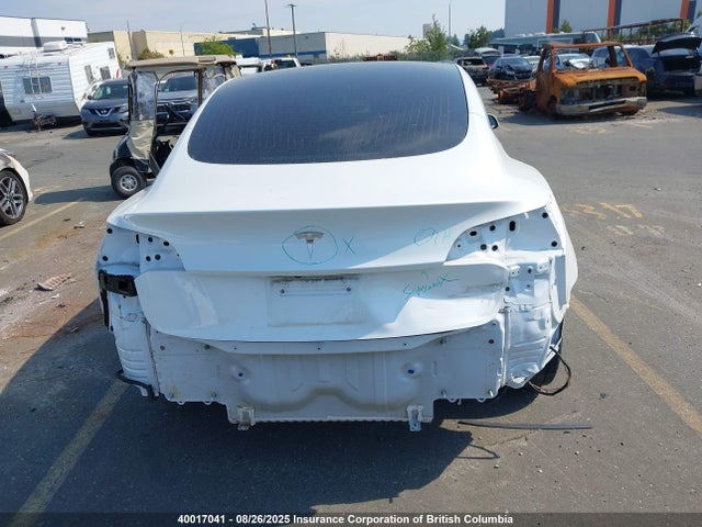 5YJ3E1EA6KF422882 Tesla MODEL 3
