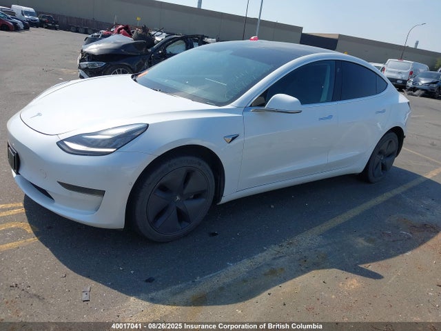 5YJ3E1EA6KF422882 Tesla MODEL 3