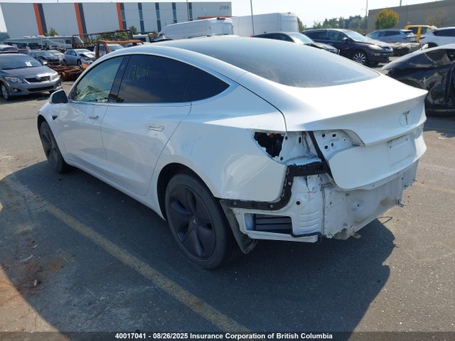 5YJ3E1EA6KF422882 Tesla MODEL 3