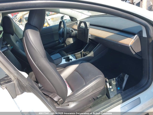5YJ3E1EA6KF422882 Tesla MODEL 3