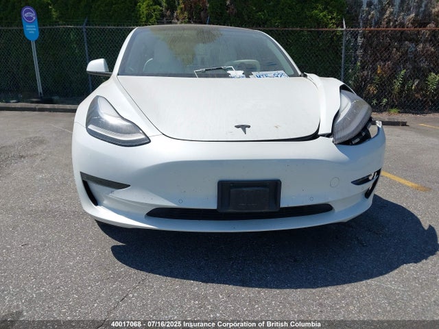 5YJ3E1EA3LF794584 Tesla MODEL 3