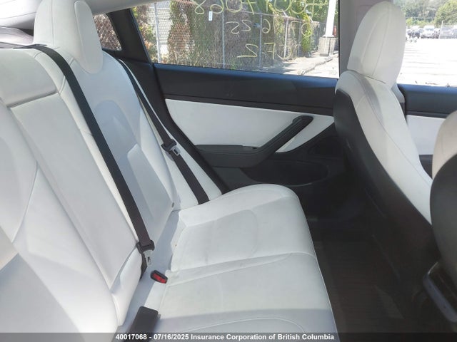 5YJ3E1EA3LF794584 Tesla MODEL 3