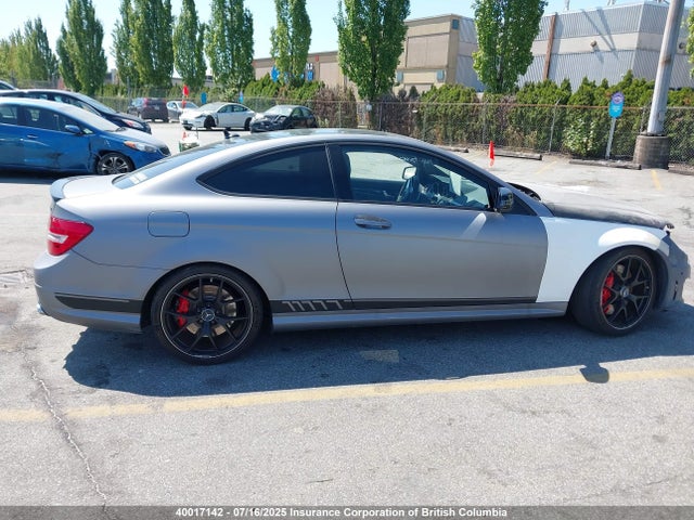 Mercedes-Benz C-Class 2015 WDDGJ7HB0FG341043 Image 13