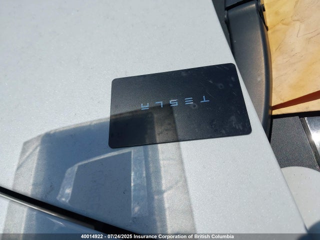 7SAYGDEE2NF423894 Tesla Model Y