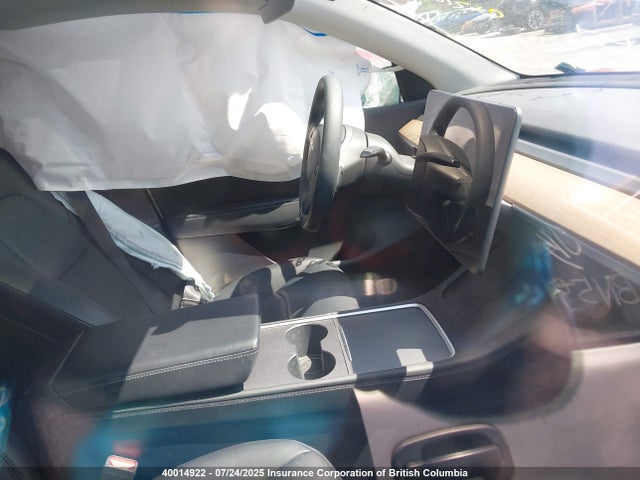 7SAYGDEE2NF423894 Tesla Model Y
