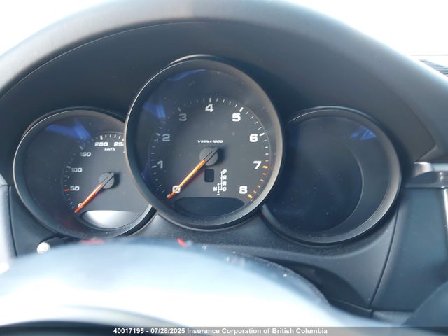 Porsche 2017 2017 WP1AA2A5XHLB82001 Image 7