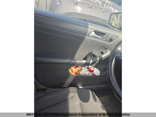3VW2K7AJ9EM264256 Volkswagen 2014