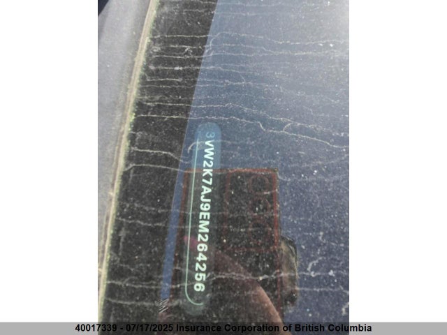 3VW2K7AJ9EM264256 Volkswagen 2014