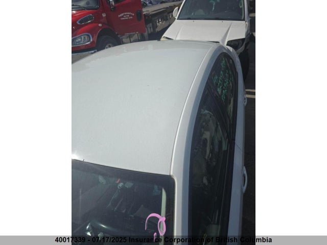 3VW2K7AJ9EM264256 Volkswagen 2014