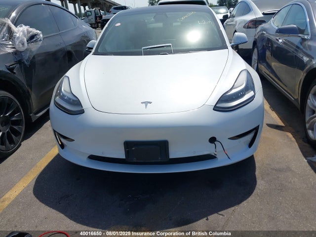 5YJ3E1EB0JF178976 Tesla 2018