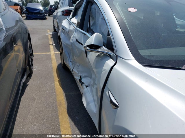 5YJ3E1EB0JF178976 Tesla 2018