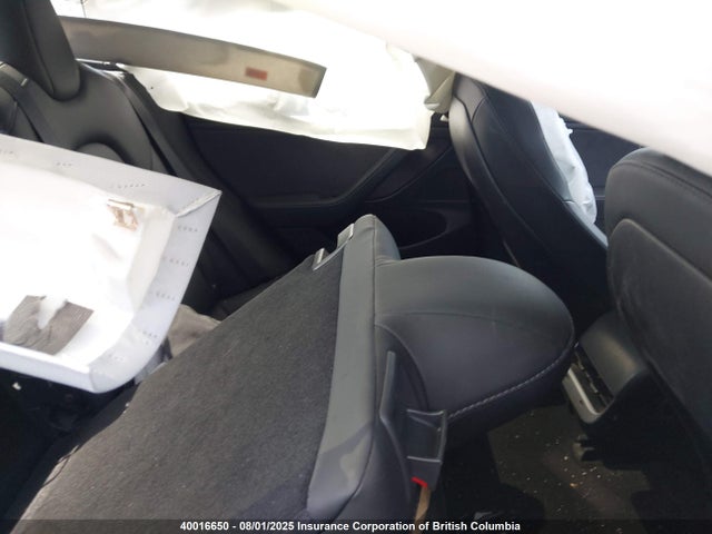 5YJ3E1EB0JF178976 Tesla 2018