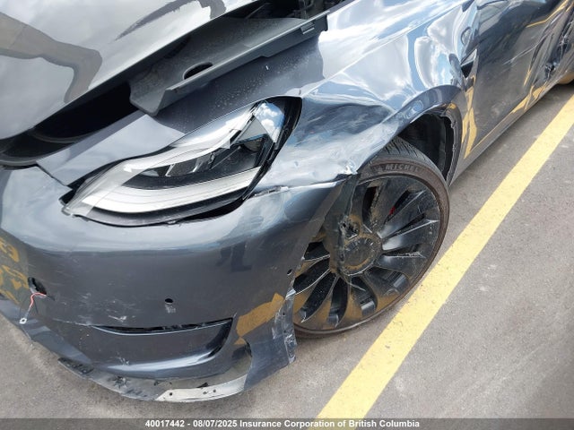 7SAYGDEF9NF519076 Tesla Model Y