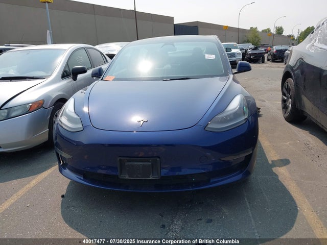 5YJ3E1EA2NF253044 Tesla 2022