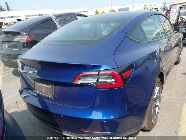 5YJ3E1EA2NF253044 Tesla 2022