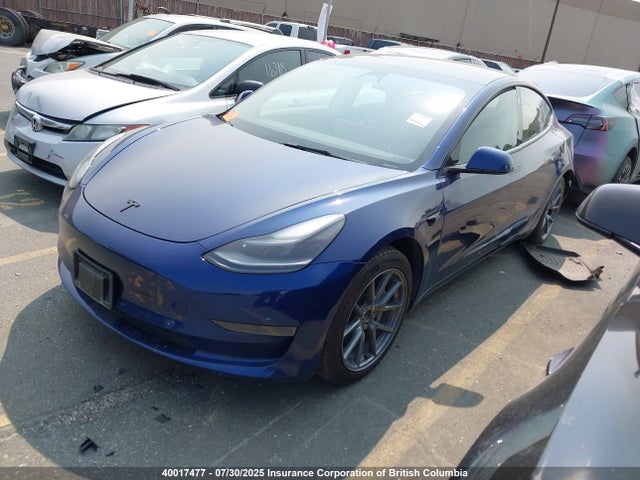 5YJ3E1EA2NF253044 Tesla 2022