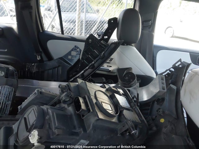 W1N4M4HB8LW041537 Mercedes-Benz m260