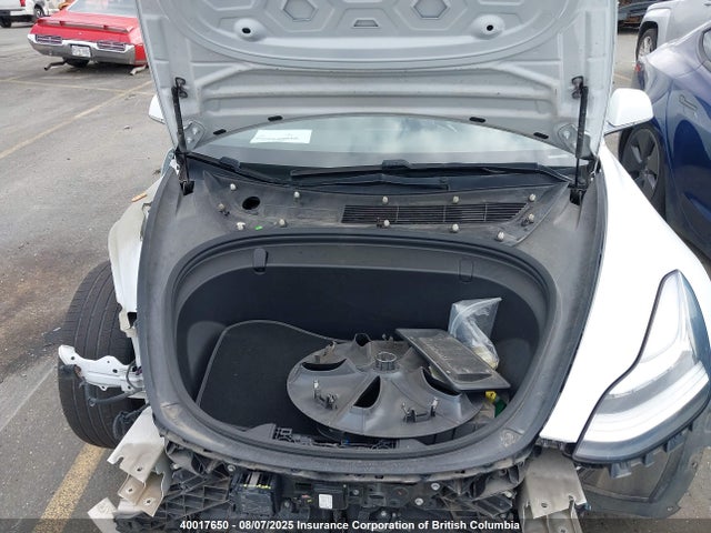 5YJ3E1EB5JF127165 Tesla MODEL 3