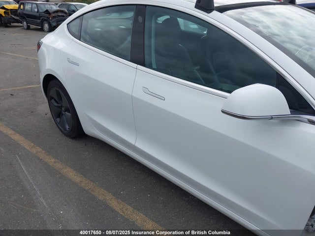 5YJ3E1EB5JF127165 Tesla MODEL 3