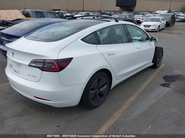 5YJ3E1EB5JF127165 Tesla MODEL 3