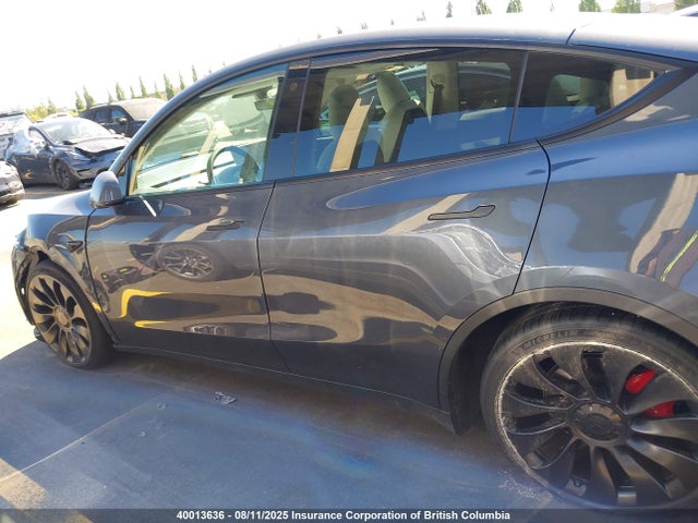 Tesla 2022 2022 7SAYGDEF0NF484315 Image 13
