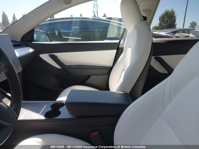 Tesla 2022 2022 7SAYGDEF0NF484315 Image 7