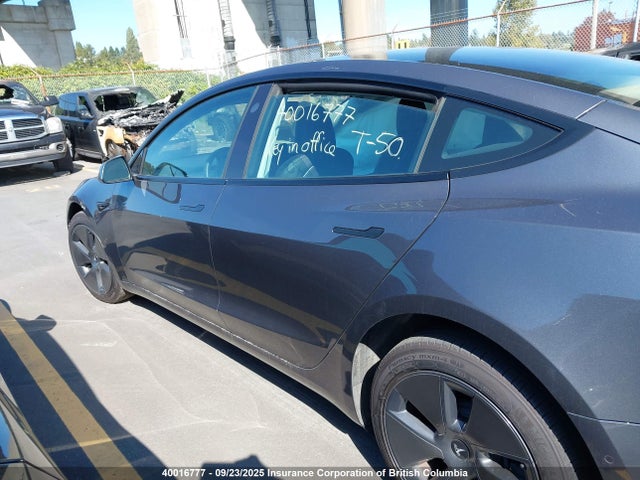 Tesla 2022 2022 5YJ3E1EA6NF157403 Image 14