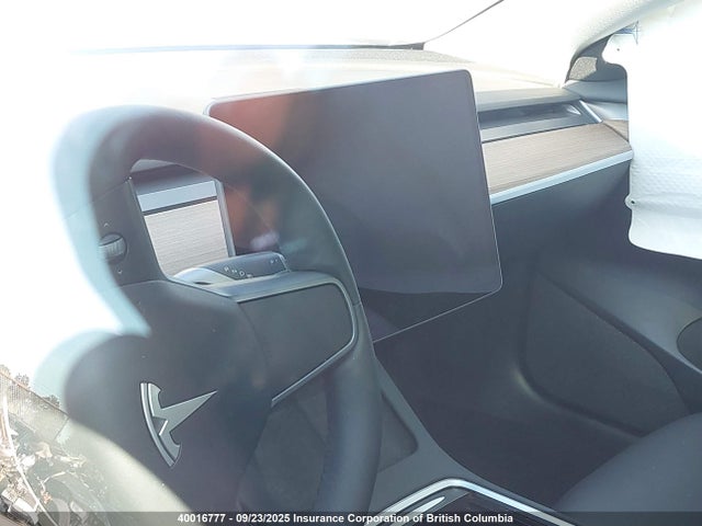 Tesla 2022 2022 5YJ3E1EA6NF157403 Image 15