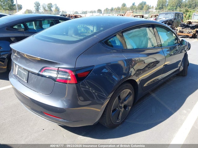 Tesla 2022 2022 5YJ3E1EA6NF157403 Image 4