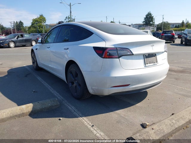 5YJ3E1EB1NF277845 Tesla 2022