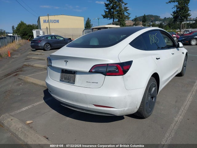 5YJ3E1EB1NF277845 Tesla 2022