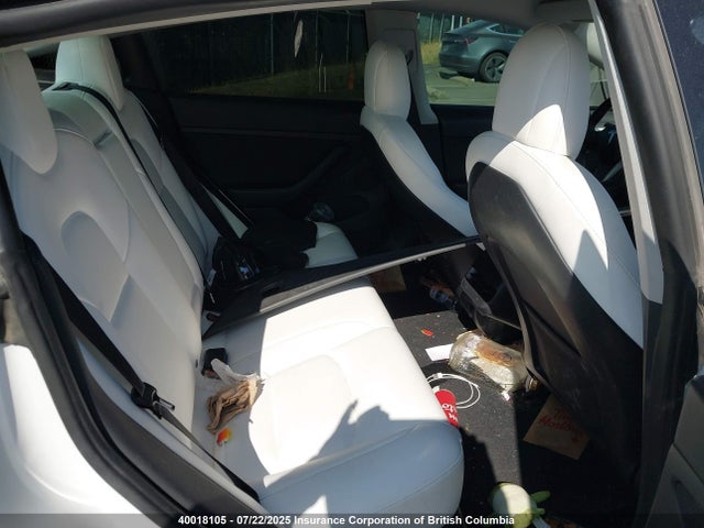 5YJ3E1EB1NF277845 Tesla 2022