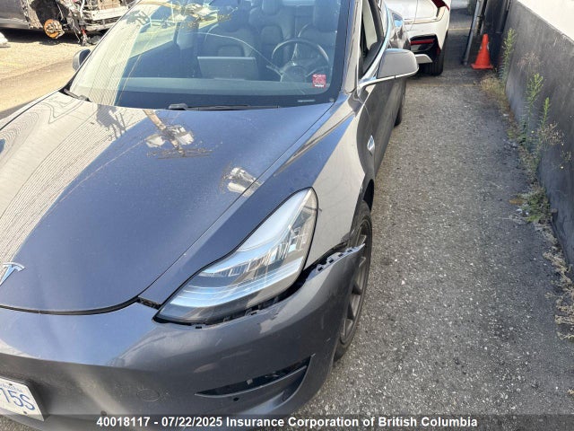 5YJ3E1EA7KF412586 Tesla MODEL 3