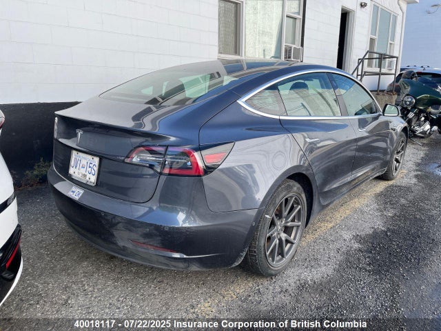 5YJ3E1EA7KF412586 Tesla MODEL 3