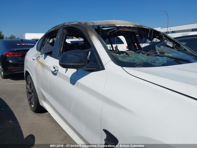 5YMUJ0C08LLA99917 BMW X4