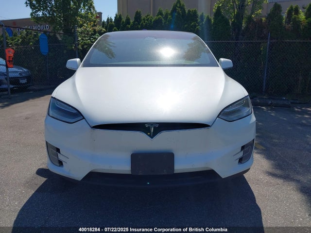 5YJXCAE26JF095320 Tesla 2018