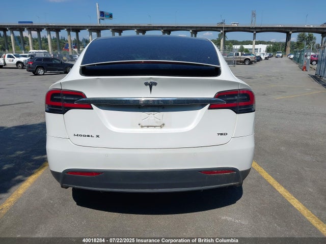 5YJXCAE26JF095320 Tesla 2018