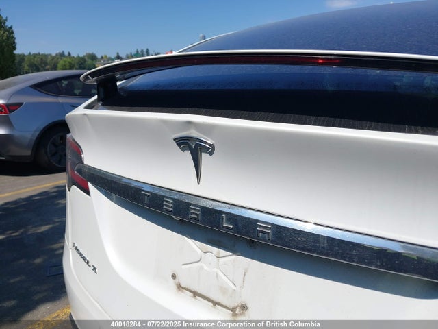 5YJXCAE26JF095320 Tesla 2018