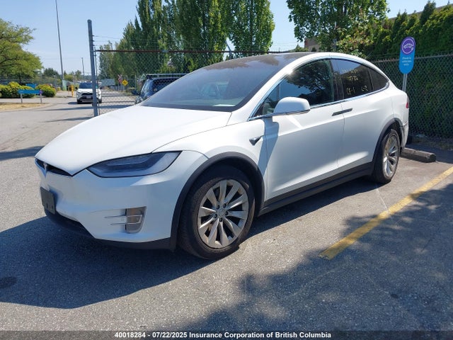 5YJXCAE26JF095320 Tesla 2018