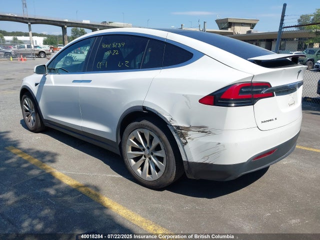 5YJXCAE26JF095320 Tesla 2018