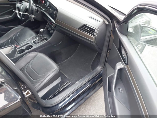 3VWG57BU8KM011124 Volkswagen 1.4 tsi