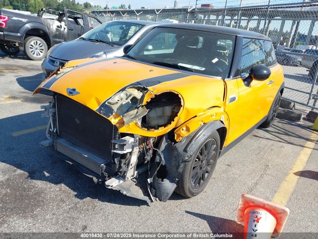 WMWXP5C51G3B76384 Mini Hardtop
