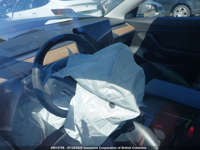 5YJ3E1EAXLF770833 Tesla MODEL 3