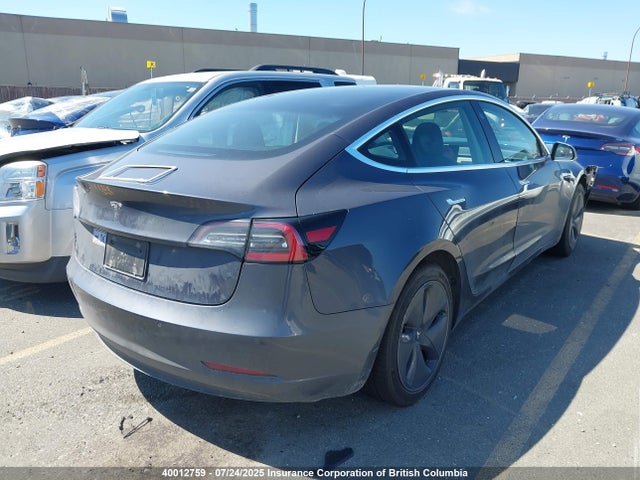 5YJ3E1EAXLF770833 Tesla MODEL 3