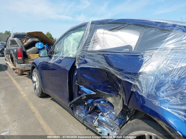 5YJYGDEE3MF210870 Tesla Model Y