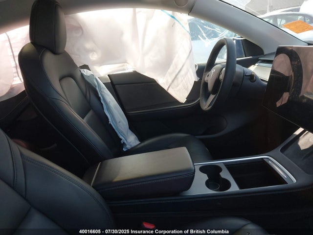 5YJYGDEE3MF210870 Tesla Model Y