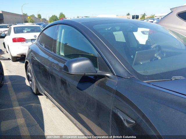 5YJ3E1EA0MF848408 Tesla 2021